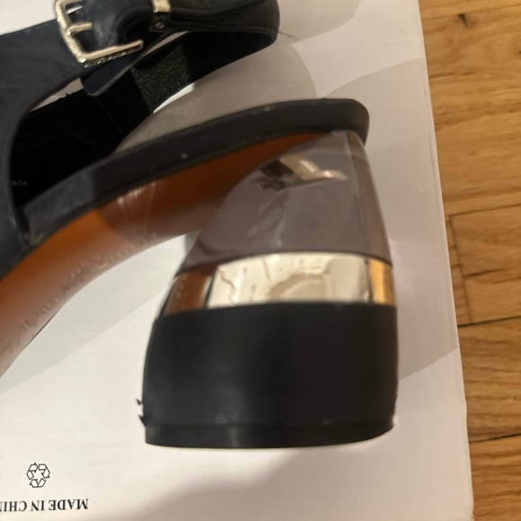 Kenneth Cole Lovelle glass pump shoes in Navy - Picture 3 of 7